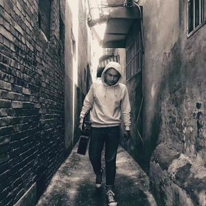 亚洲女人拳交高潮
